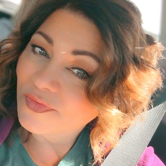 Meet your Posher, Marlene - Picture 1 of 1